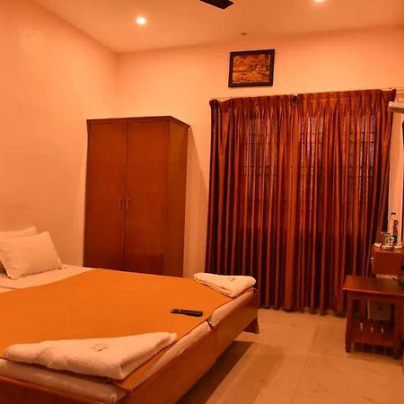 Le Pondy Paradise Virāmpattinam Exterior foto