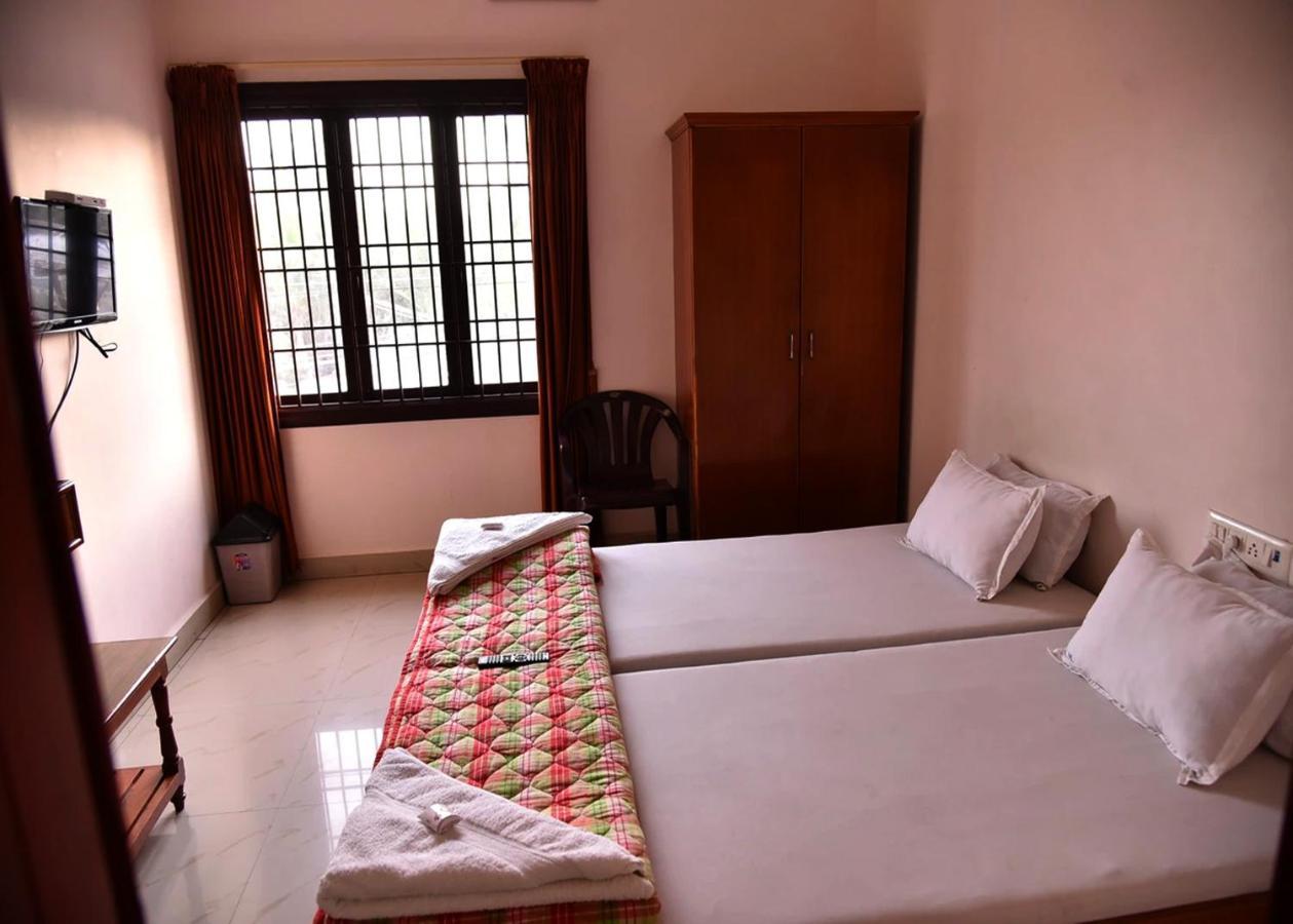 Le Pondy Paradise Virāmpattinam Exterior foto